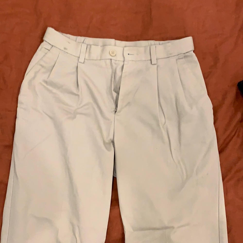 Light khaki Savane dress pant size 30/32.